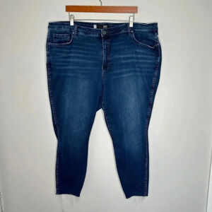 KUT from the Kloth Stretch Denim High Rise Raw Hem‎ Crop Jeans Size 22W Classic